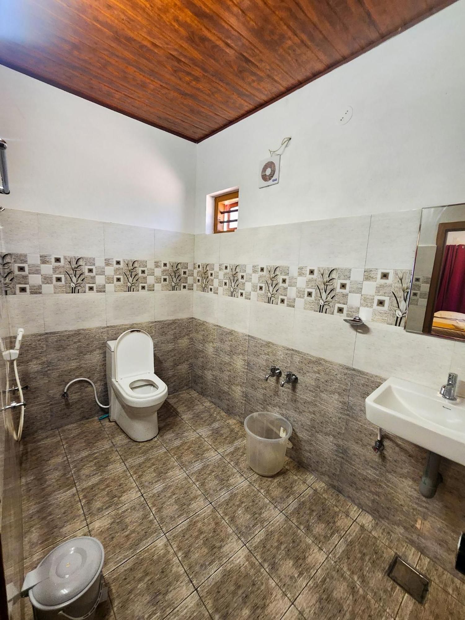 Celestial Heights Homestay Kurchi Екстер'єр фото