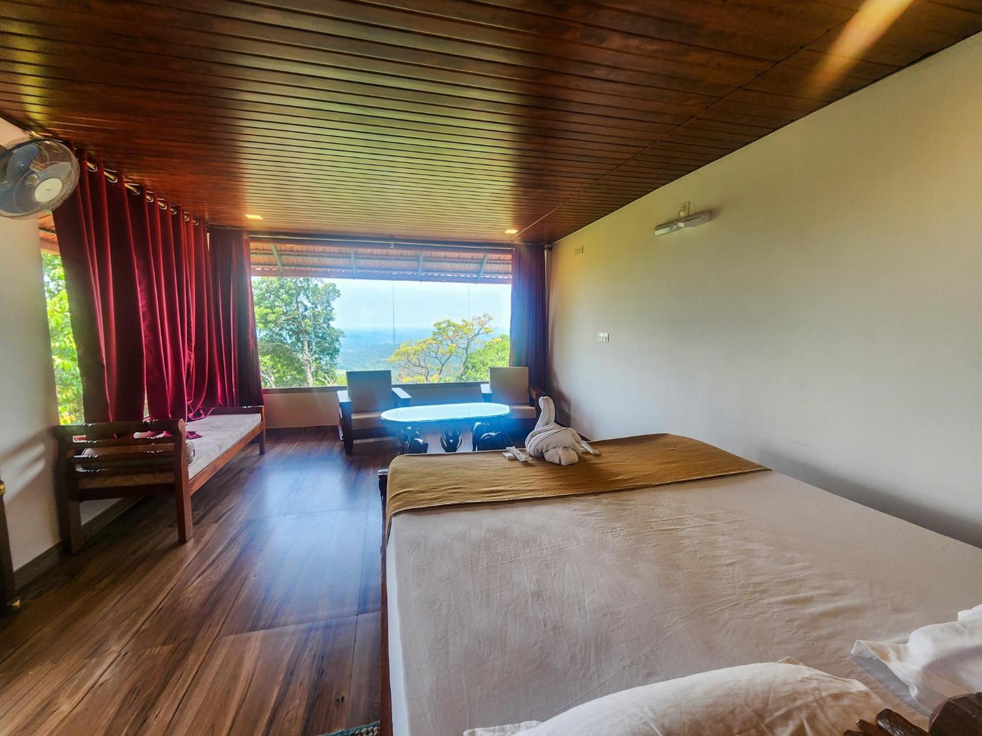 Celestial Heights Homestay Kurchi Екстер'єр фото